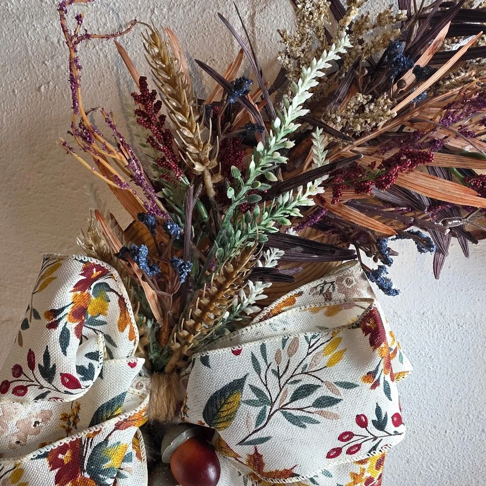 Rustic Fall Wood Slice Wreath with Dried Botanicals and Autumn Leaf Bow